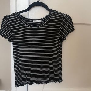 Black and white stripped tshirt